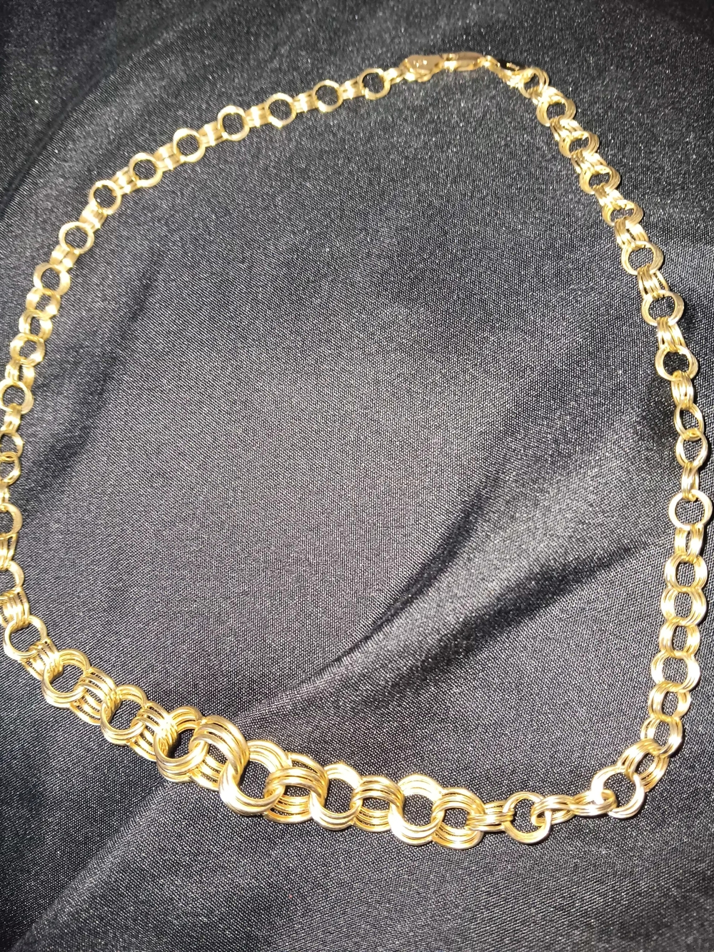 Gold Link Circle Chain Necklace - Elegant Women's Jewelry . 14K Genuine Gold.